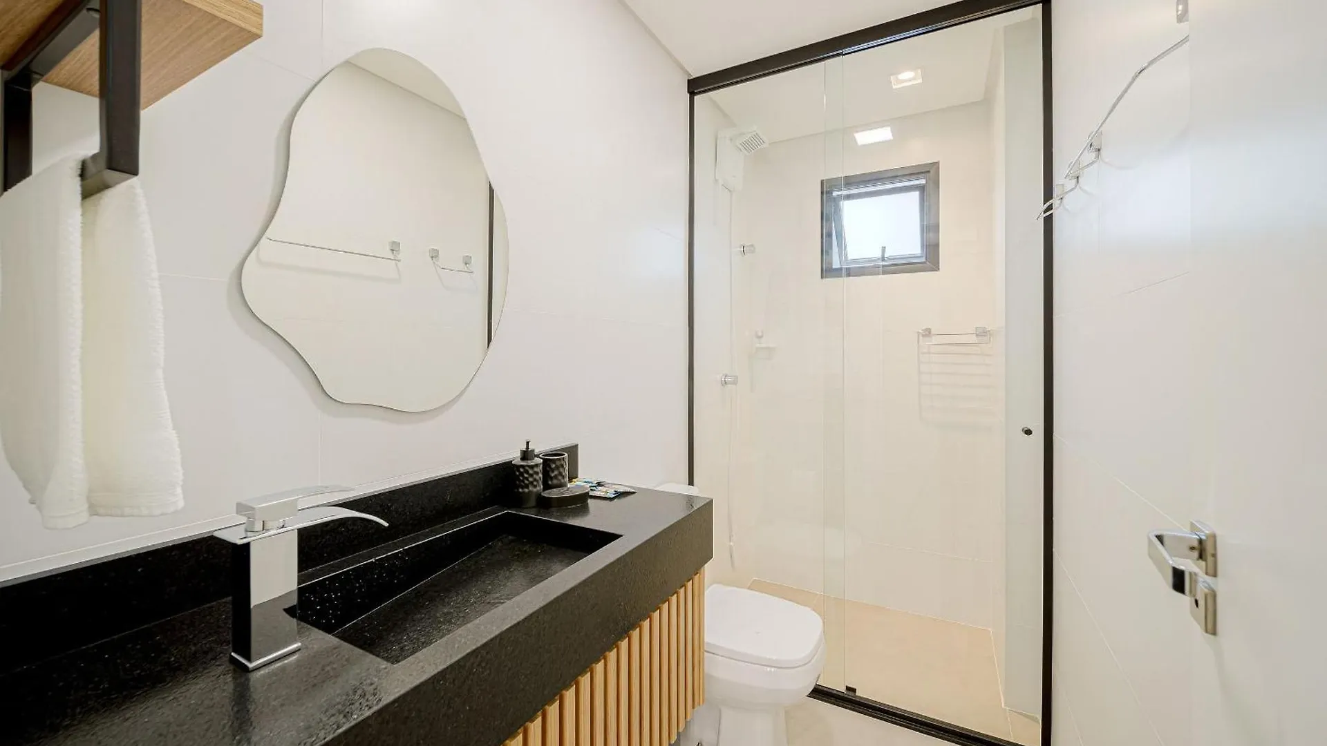 Entre, Sinta, Fique: Luxo Tem Porta Aberta Min803 Apartment Joinville 0*,